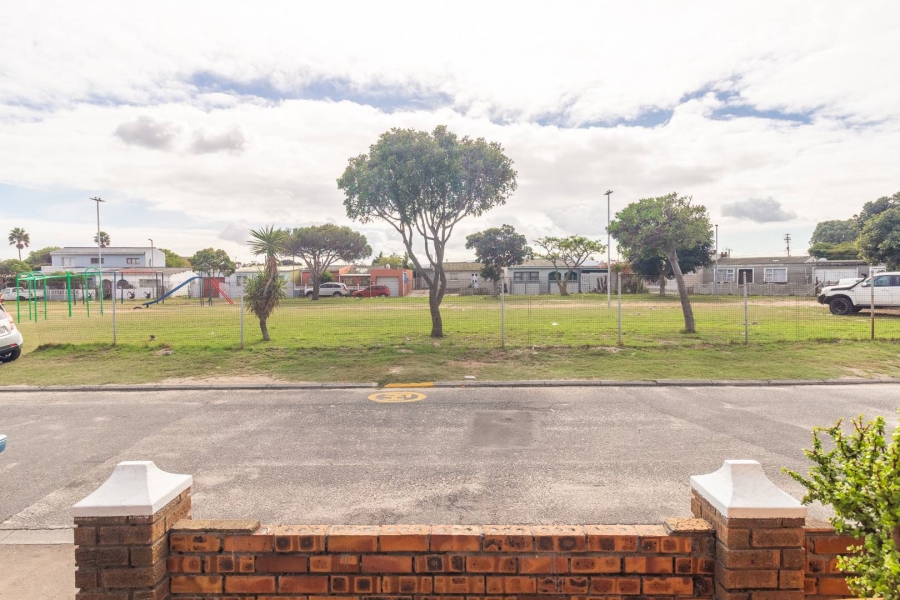 3 Bedroom Property for Sale in Bridgetown Western Cape